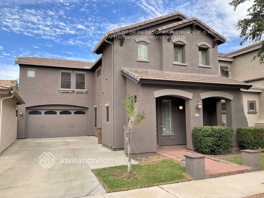 Foto principal - 18854 E Swan Dr