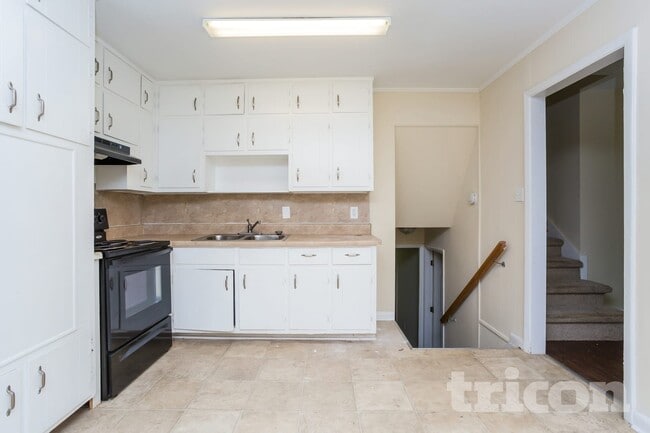 Building Photo - 4045 Bouldervista Dr