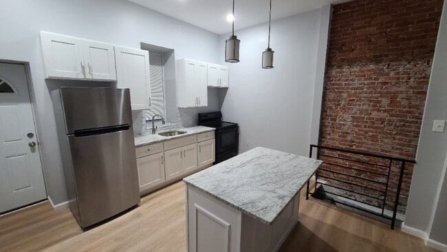 Building Photo - 2641 N 28th St