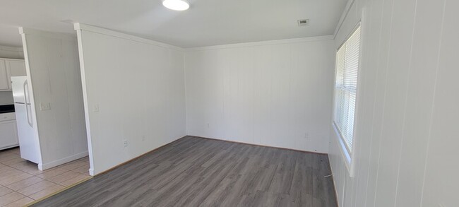 Building Photo - 5416 Sidbury Rd