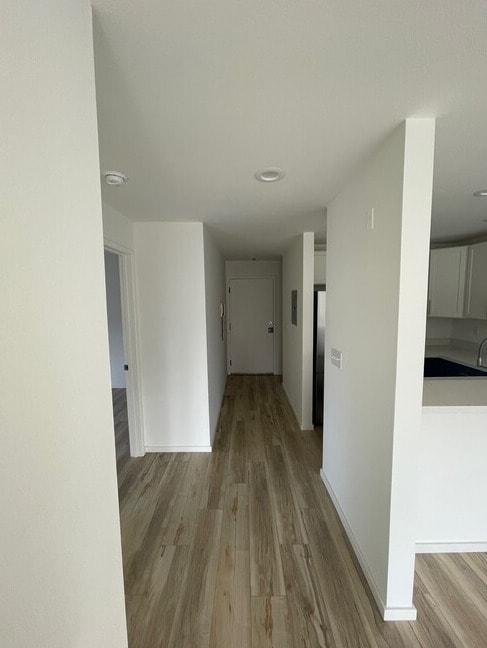 Building Photo - 1112 E Thomas St