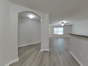 Building Photo - 32608 Decker Creek Dr