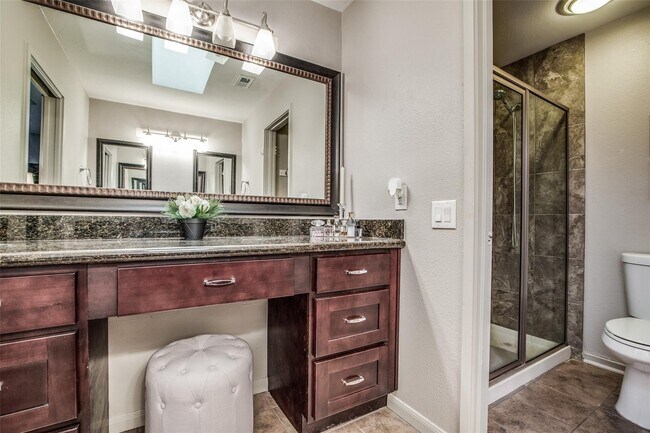 Foto del edificio - 246 Litchfield Ln