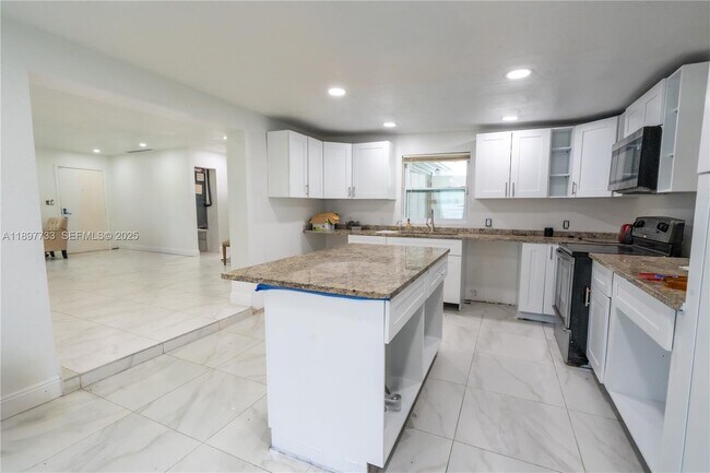 Foto del edificio - 121 East 3rd Street