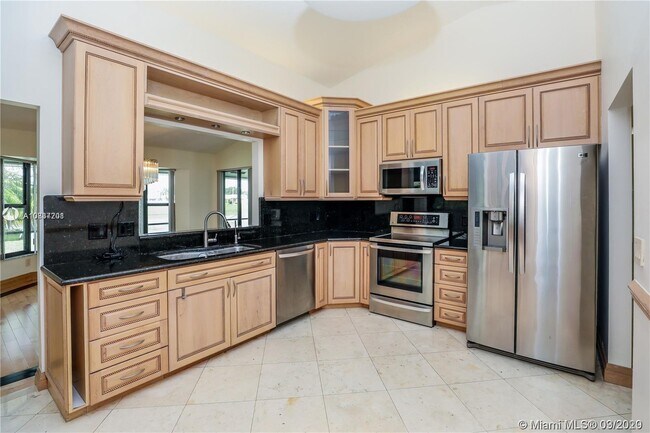 Building Photo - 6301 Olde Moat Way