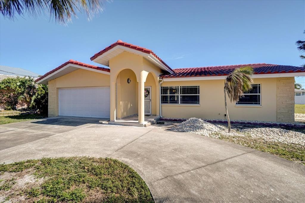 Primary Photo - 3001 Gulf Blvd