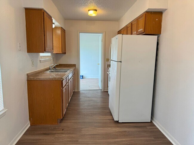 Foto del edificio - 132 Meadow Way