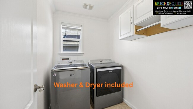 Foto del edificio - Rare 4-BR Gem | Fully Remodeled | Central A/C in Puyallup!