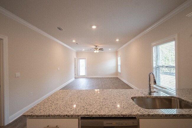 Building Photo - 11394 Cloister Dr