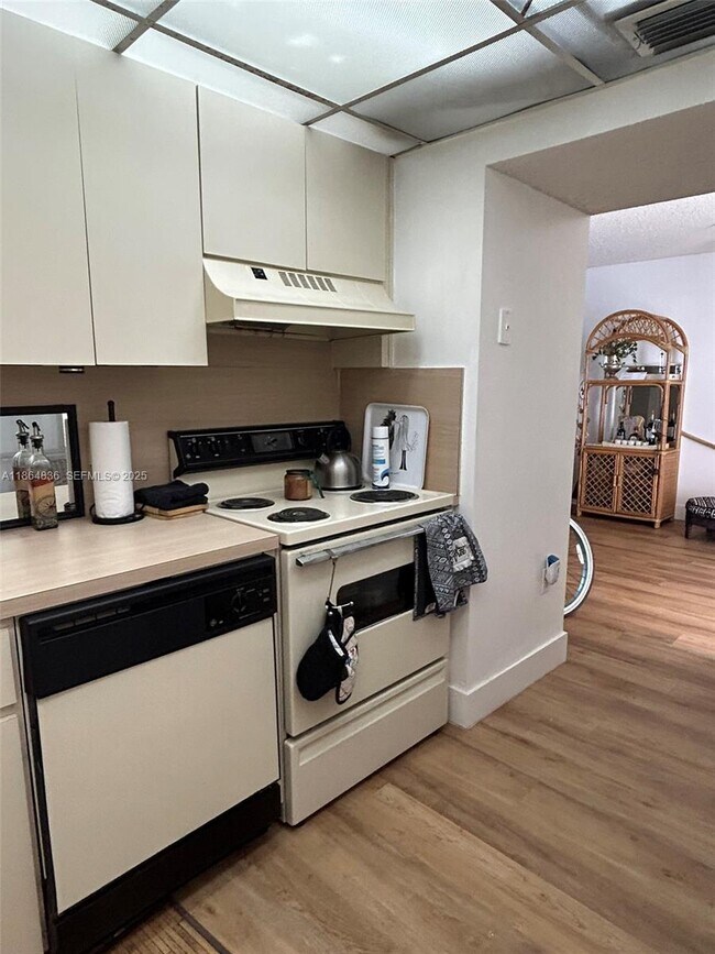 Foto del edificio - 8261 SW 128th St