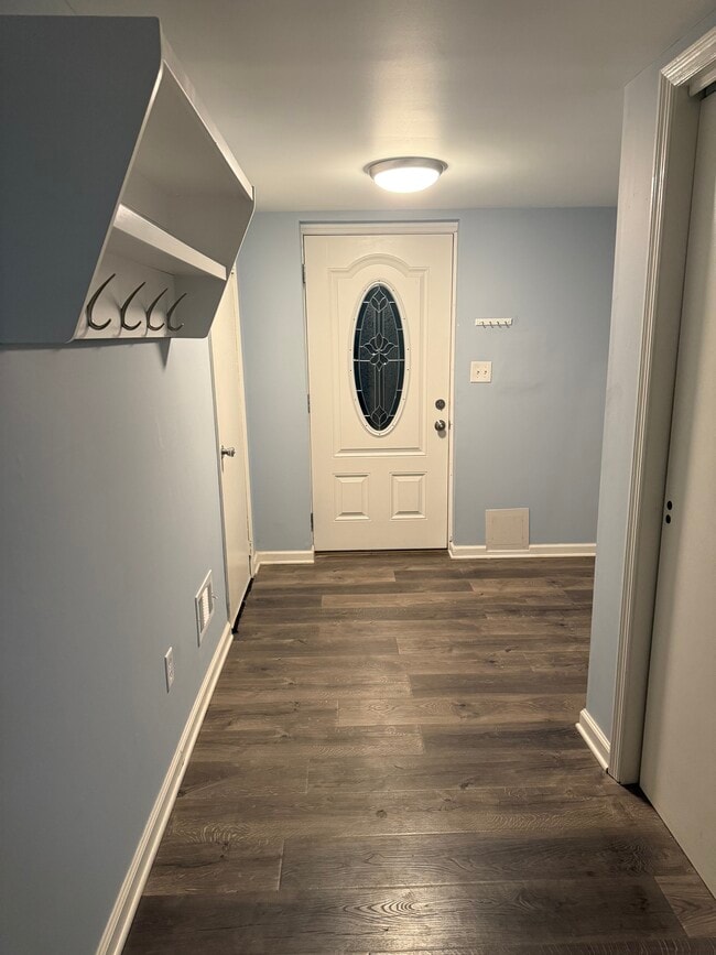 Building Photo - 478B Laurel Brook Dr