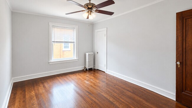 Foto del edificio - 6418 N Newgard Ave