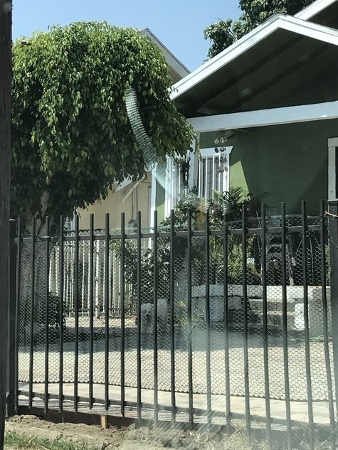 Building Photo - Triplex Central Alameda