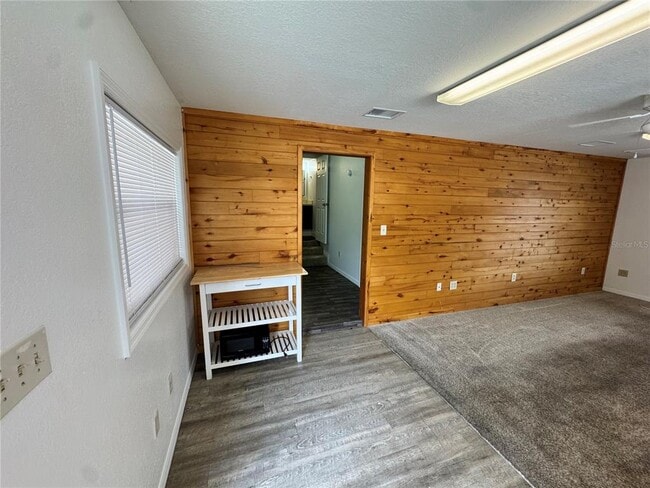 Foto del edificio - 306 N Iona Ave