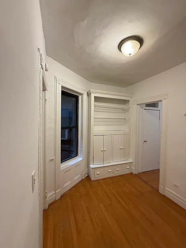 Primary Photo - 1 bedroom in New York NY 10019