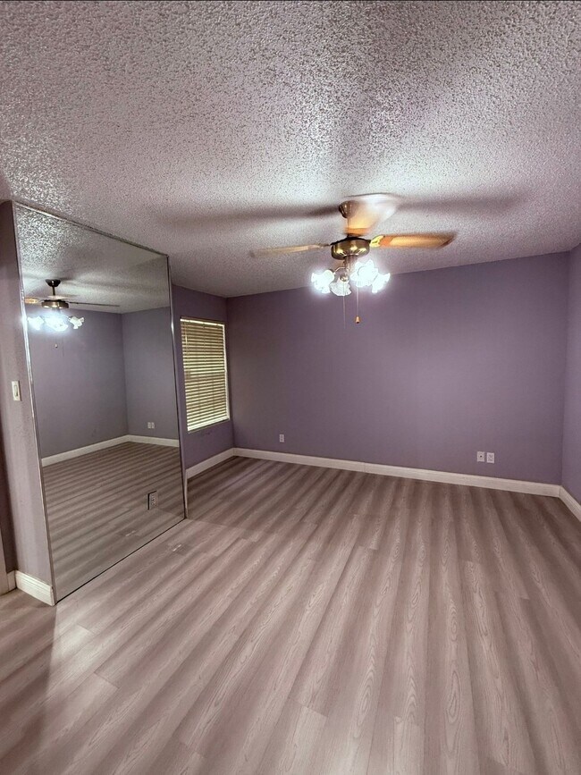Building Photo - 2750 Holly Hall St