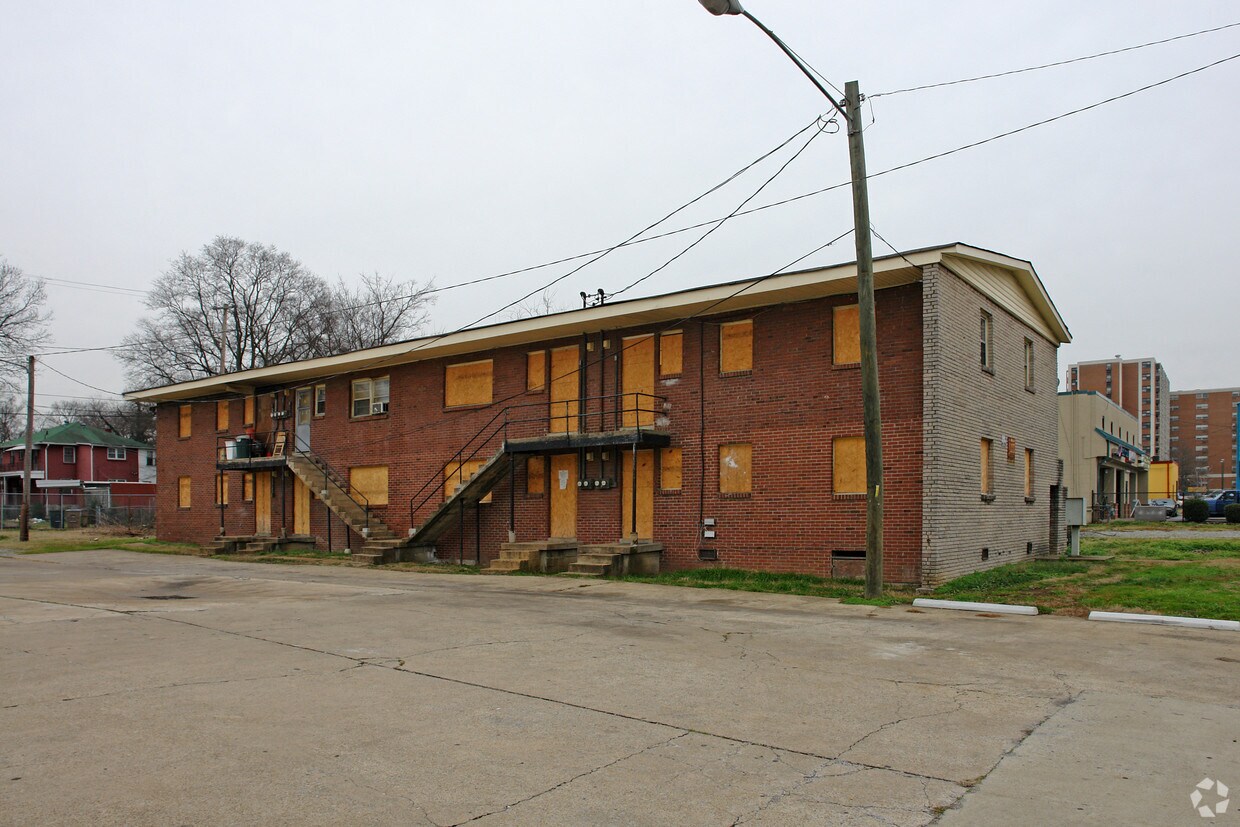 Primary Photo - 2709 Jefferson St