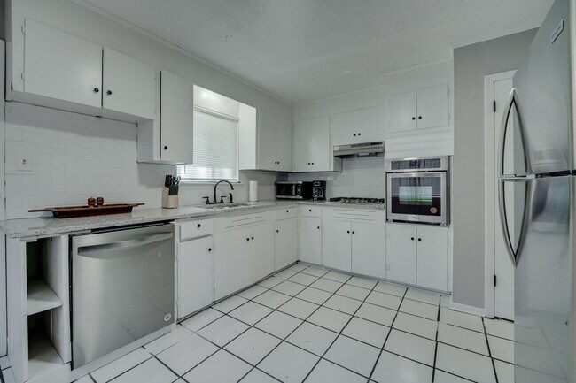 Foto del edificio - 7309 Kentucky Ave