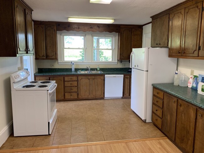 Foto del edificio - 12001 Mt Olive Rd.  Gold Hill, NC 28071