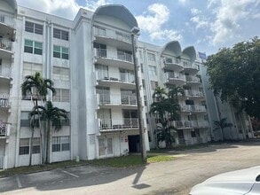 Building Photo - 484 NW 165th St