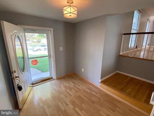 Foto del edificio - 2997 Glenora Ln