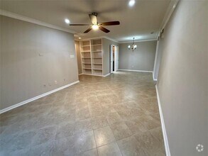 Building Photo - 1311 Antoine Dr