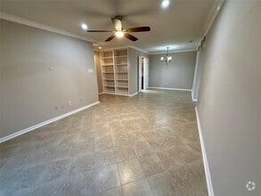 Building Photo - 1311 Antoine Dr