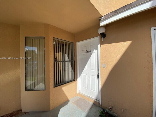 Foto del edificio - 2265 SW 80th Terrace