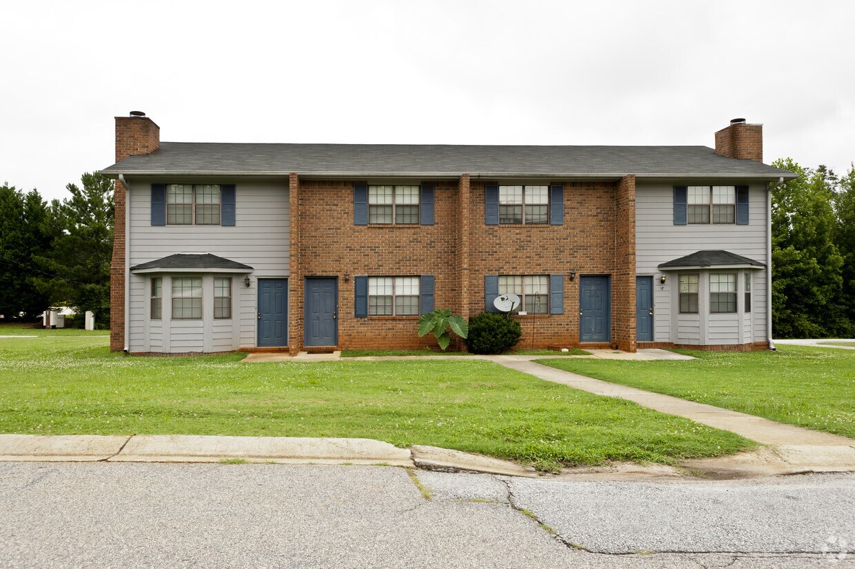 Primary Photo - 11-57 Edgefield Ln NW