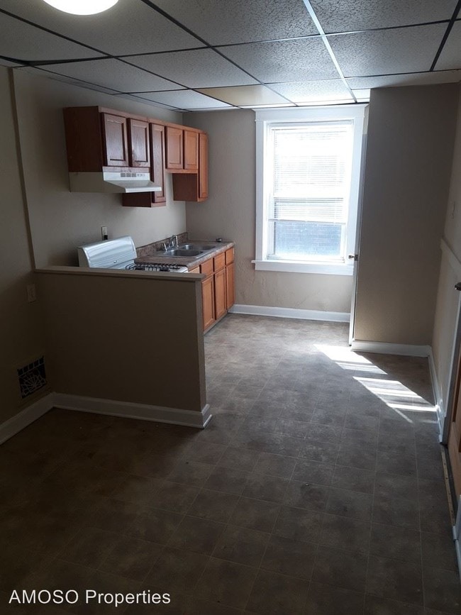 Building Photo - 2900-2906 Pestalozzi St