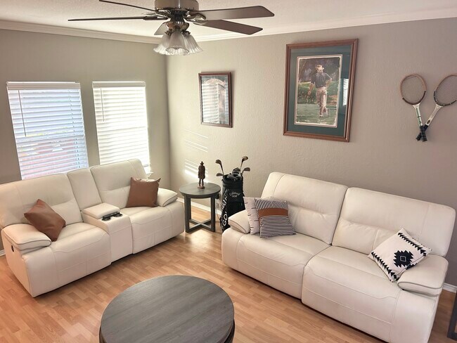 Building Photo - 4706 Dentcrest Dr