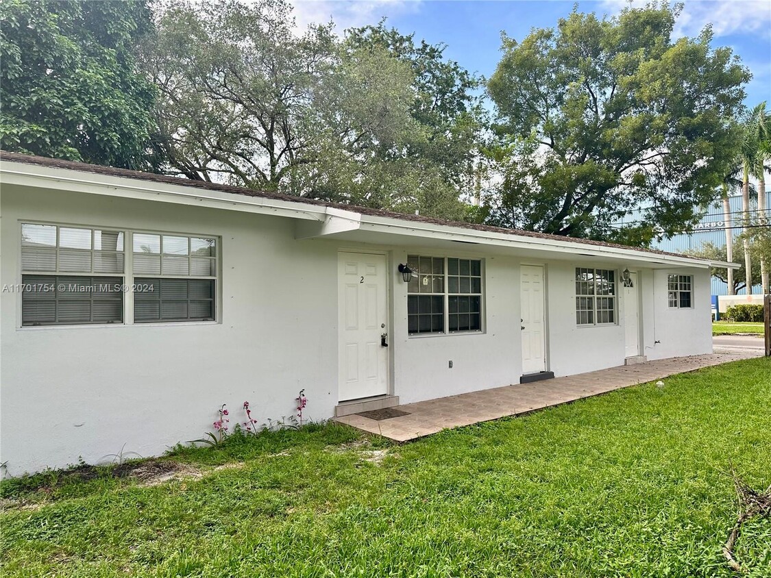 Foto principal - 1540 SW 20th St