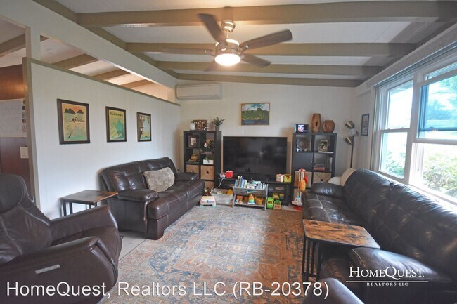 Foto del edificio - 3 br, 2 bath House - 1335 Akiahala Street