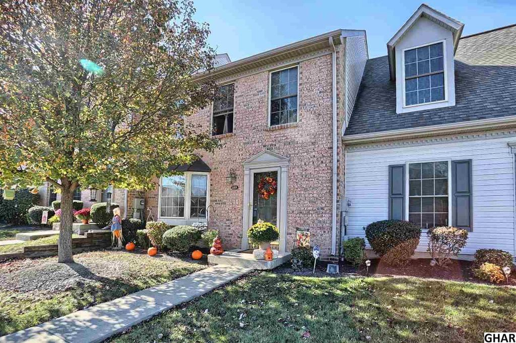 Primary Photo - 223 Saddle Ridge Dr