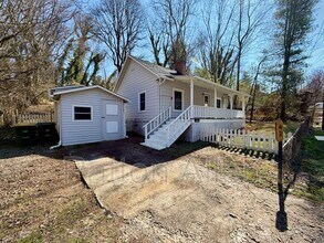 Building Photo - 42 6th St