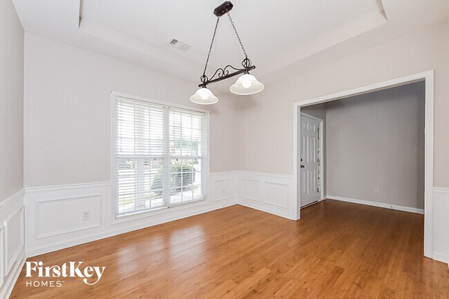 Foto del edificio - 806 Chelsea Wood Ct