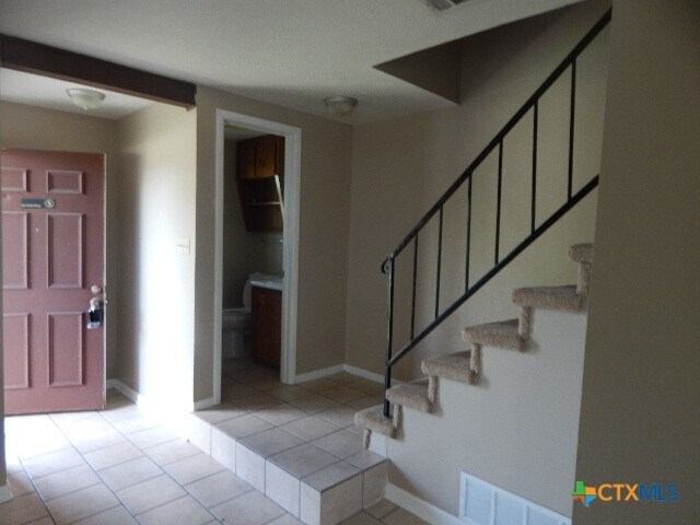 Building Photo - 1310 Covey Ln