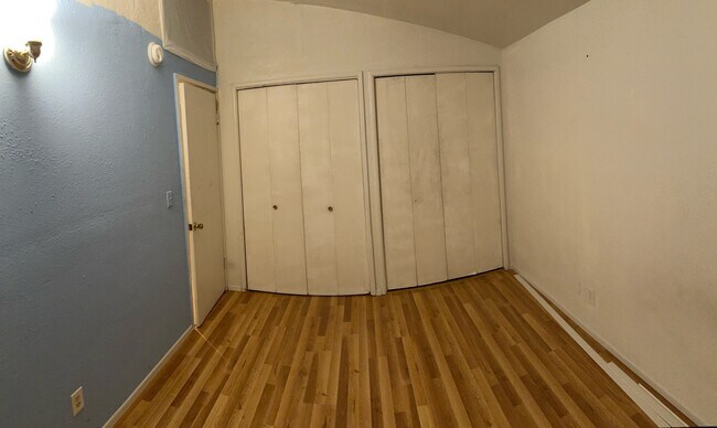 Foto del edificio - 511 Harding Ave