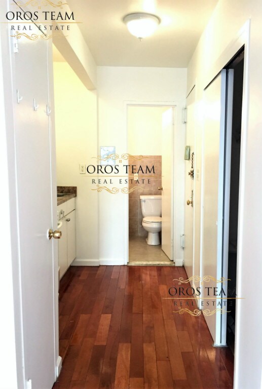 Foto del edificio - 335 W 29th St