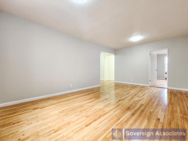 Building Photo - 1 bedroom in BRONX NY 10463