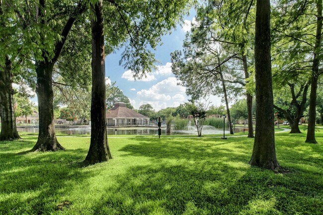 Foto del edificio - 5801 Lumberdale Rd