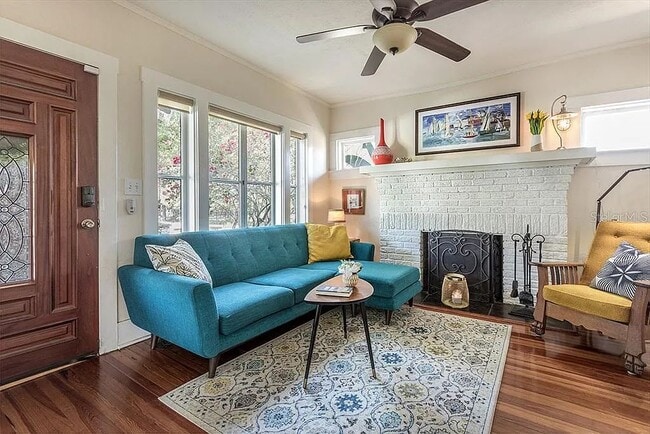 Foto del edificio - 702 S Bungalow Terrace