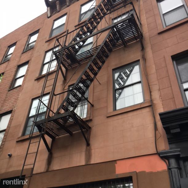 Building Photo - 1226 Bedford Ave