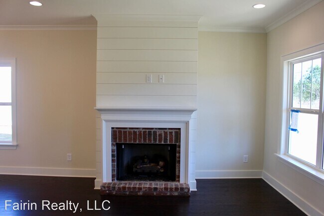 Building Photo - 3 br, 2.5 bath House - 2710 Wenonah Oxmoor Rd