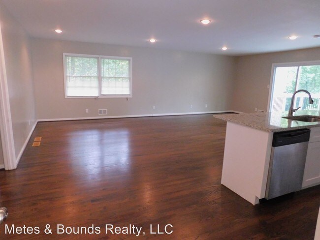 Foto del edificio - 1403 Emerald Ave SE