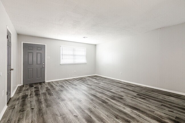 Foto del edificio - 6 SW 69th St