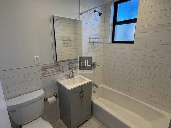 Foto del edificio - 73 STREET