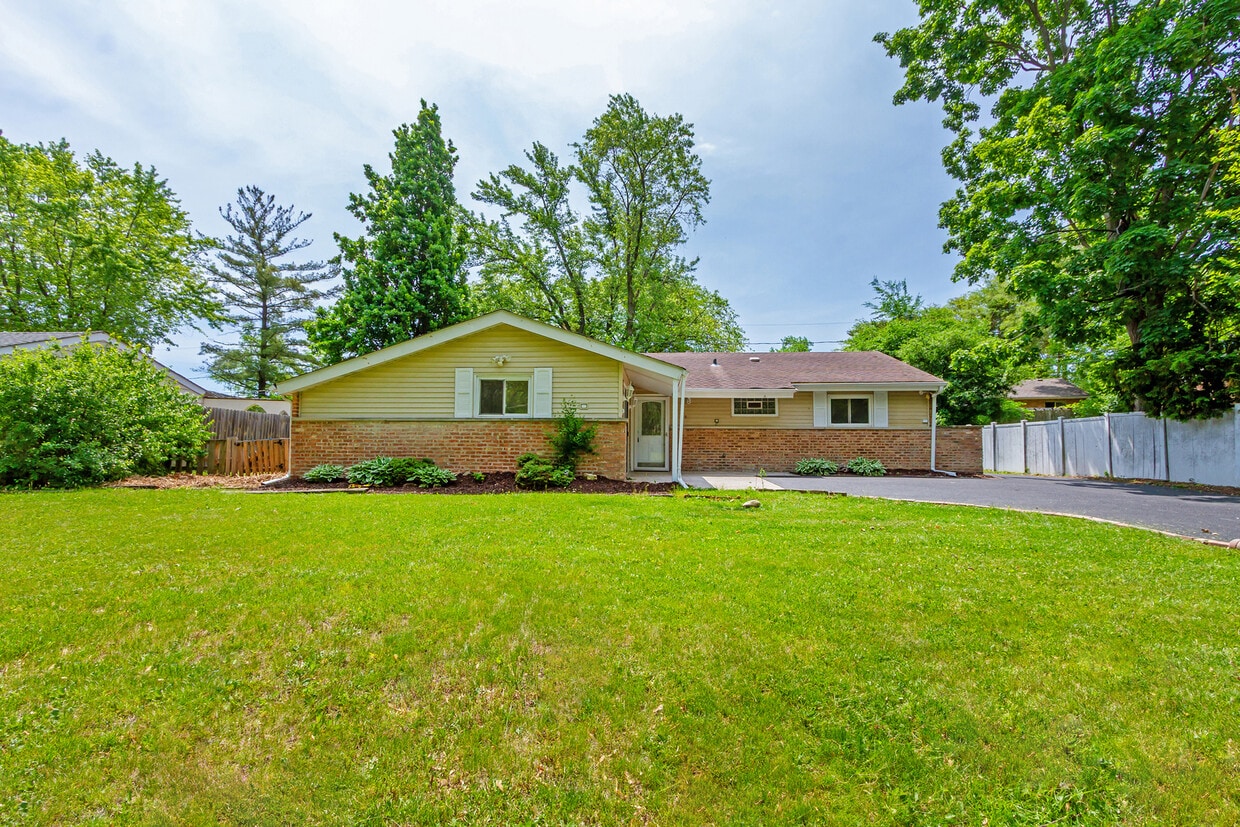 Primary Photo - 109 Avondale Ct