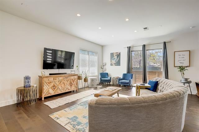 Foto del edificio - 3312 Walchard Ct