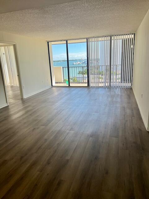 Foto del edificio - 5600 N Flagler Dr